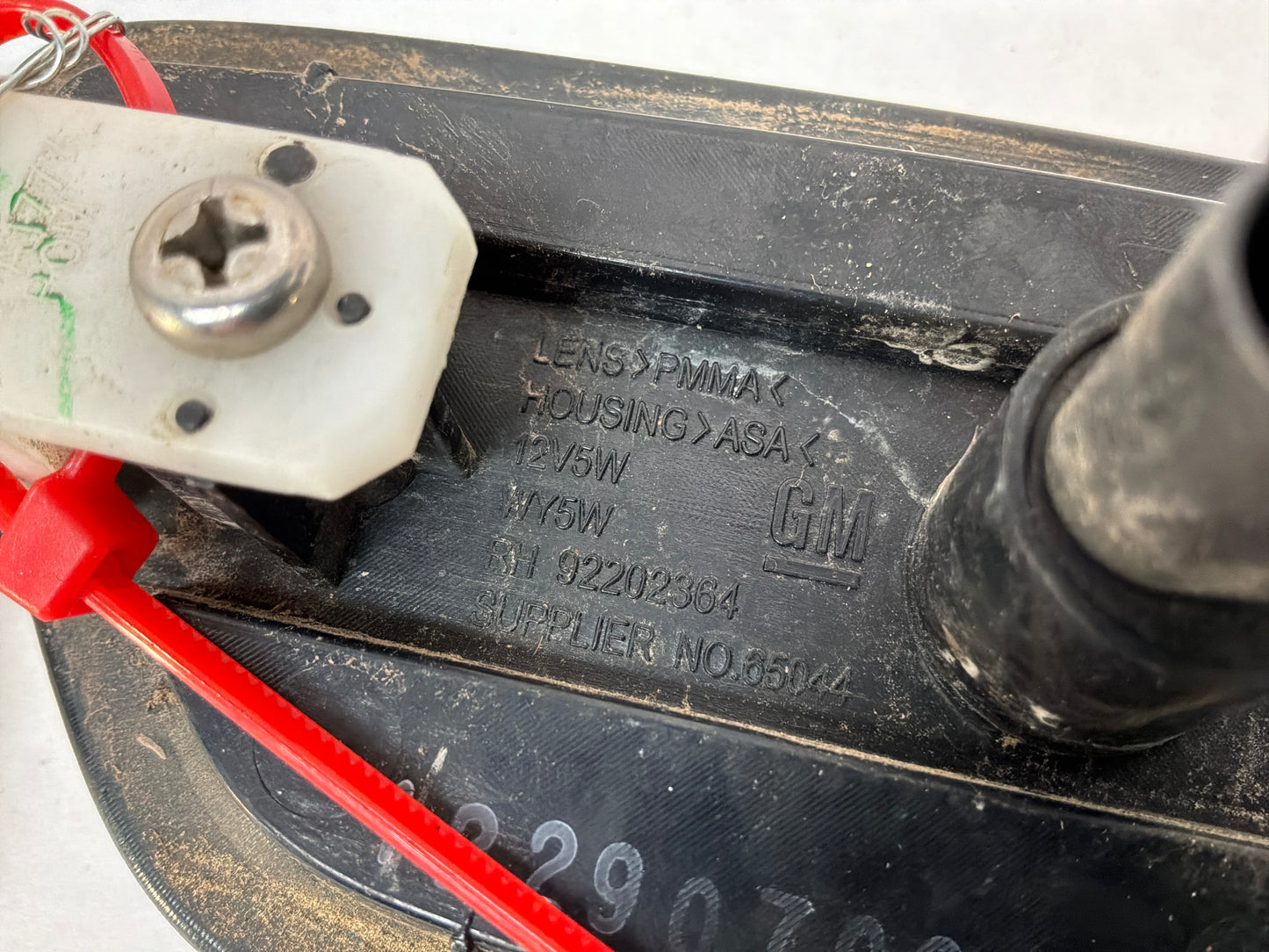 RH Passenger Fender Marker Repeater Lamp Light OEM
