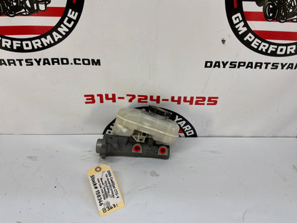 2006 Cadillac CTS-V Brake Booster Master Cylinder Reservoir OEM