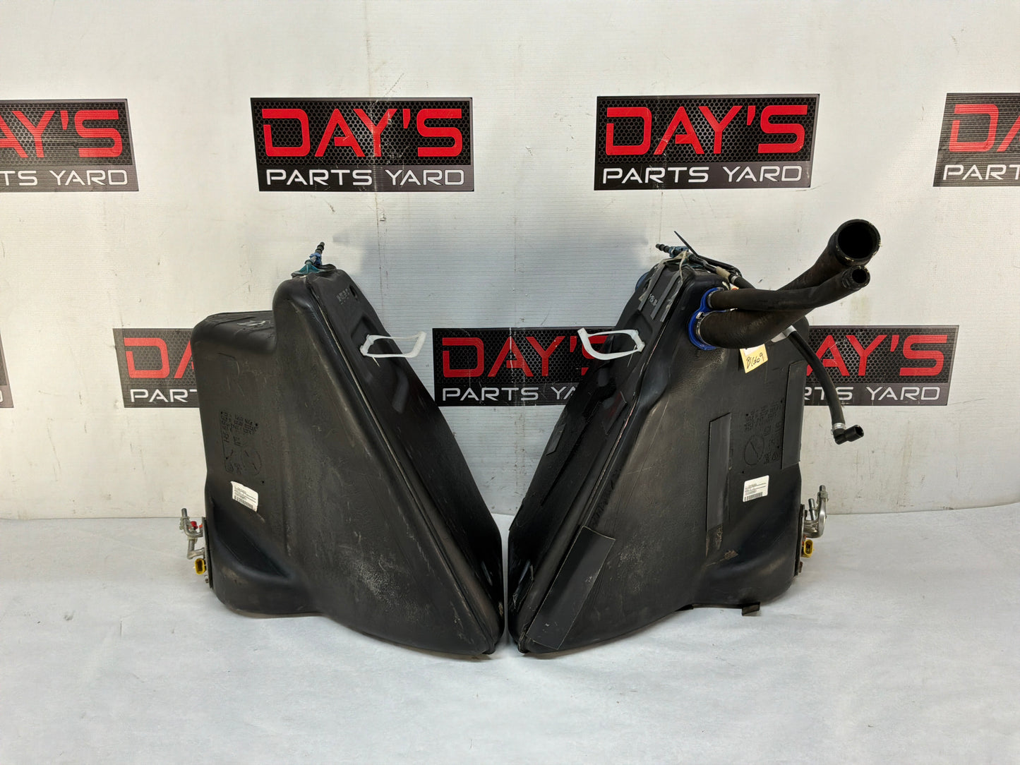 1999 Chevy C5 Corvette Fuel Gas Saddle Tanks OEM