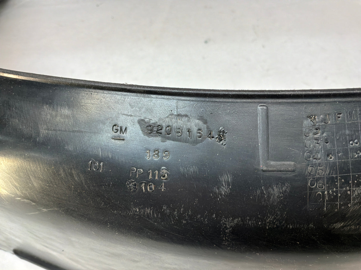 2005 Pontiac GTO LH Driver Front Fender Wheel House Well Liner OEM