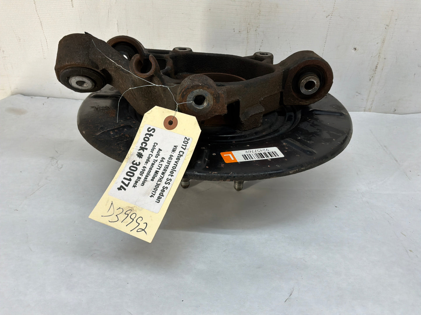 2017 Chevy SS Sedan LH Driver Rear Suspension Spindle Knuckle Hub Assembly OEM