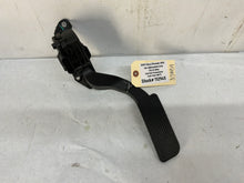 Gas pedal - Day's Parts Yard