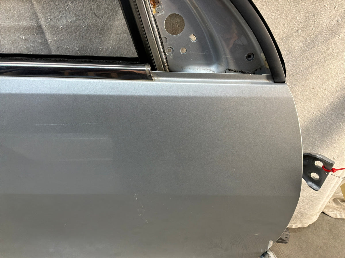 2017 Chevrolet SS Sedan RH Passenger Front Exterior Door Silver OEM