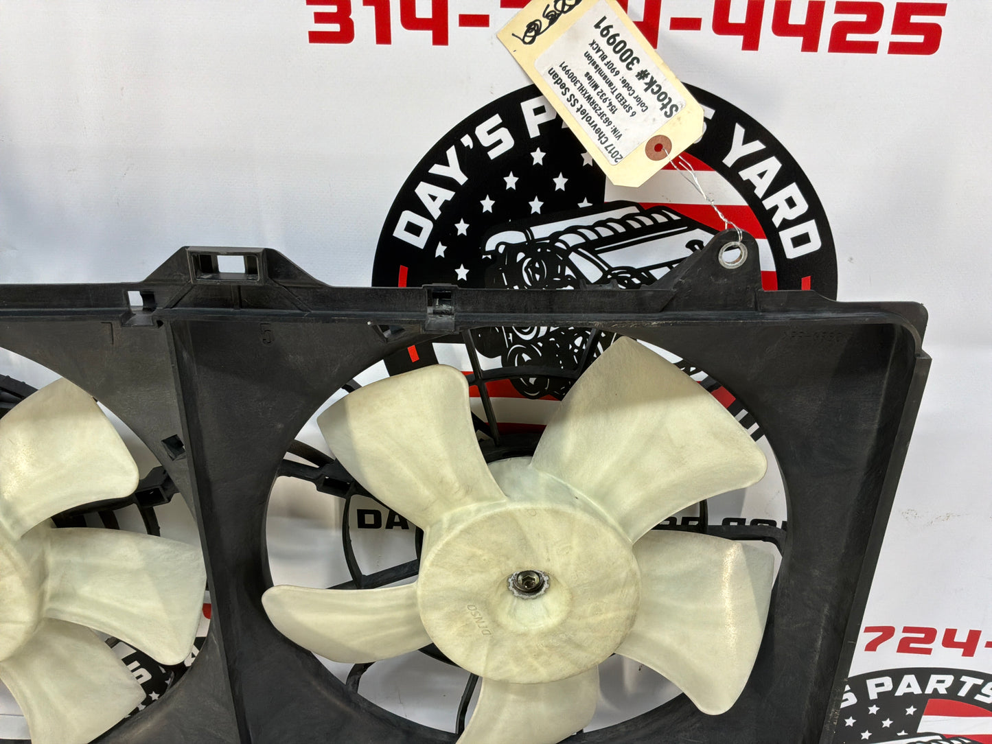 2017 Chevrolet SS Sedan Dual Electric Radiator Coolant Cooling Fans OEM