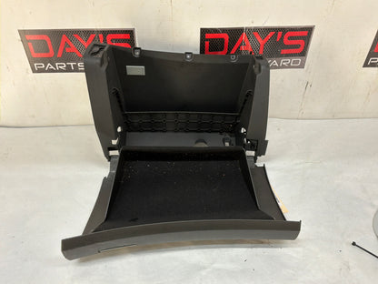 Glove box - Day's Parts Yard