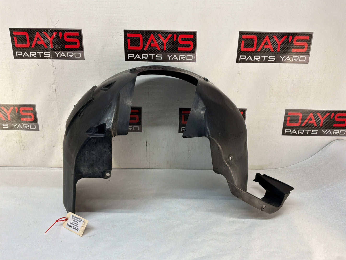 Front rh wheel liner - Day's Parts Yard