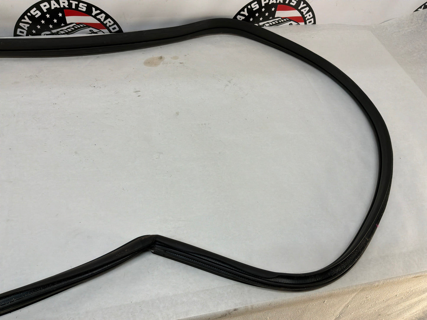 2008 Pontiac G8 Base LH Driver Rear Door Weather Strip Rubber Seal OEM