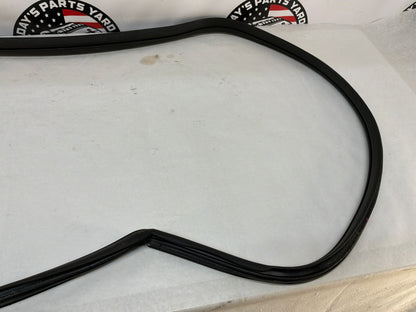 2008 Pontiac G8 Base LH Driver Rear Door Weather Strip Rubber Seal OEM
