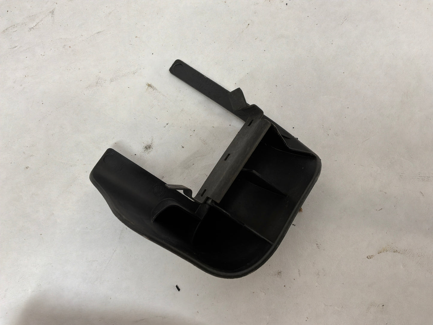 2005 Pontiac GTO RH Passenger Seat Rail Frame Track Trim Cover Set OEM