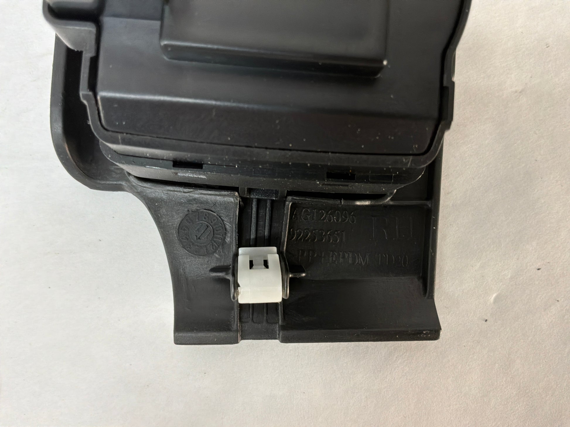Rh door control - Day's Parts Yard