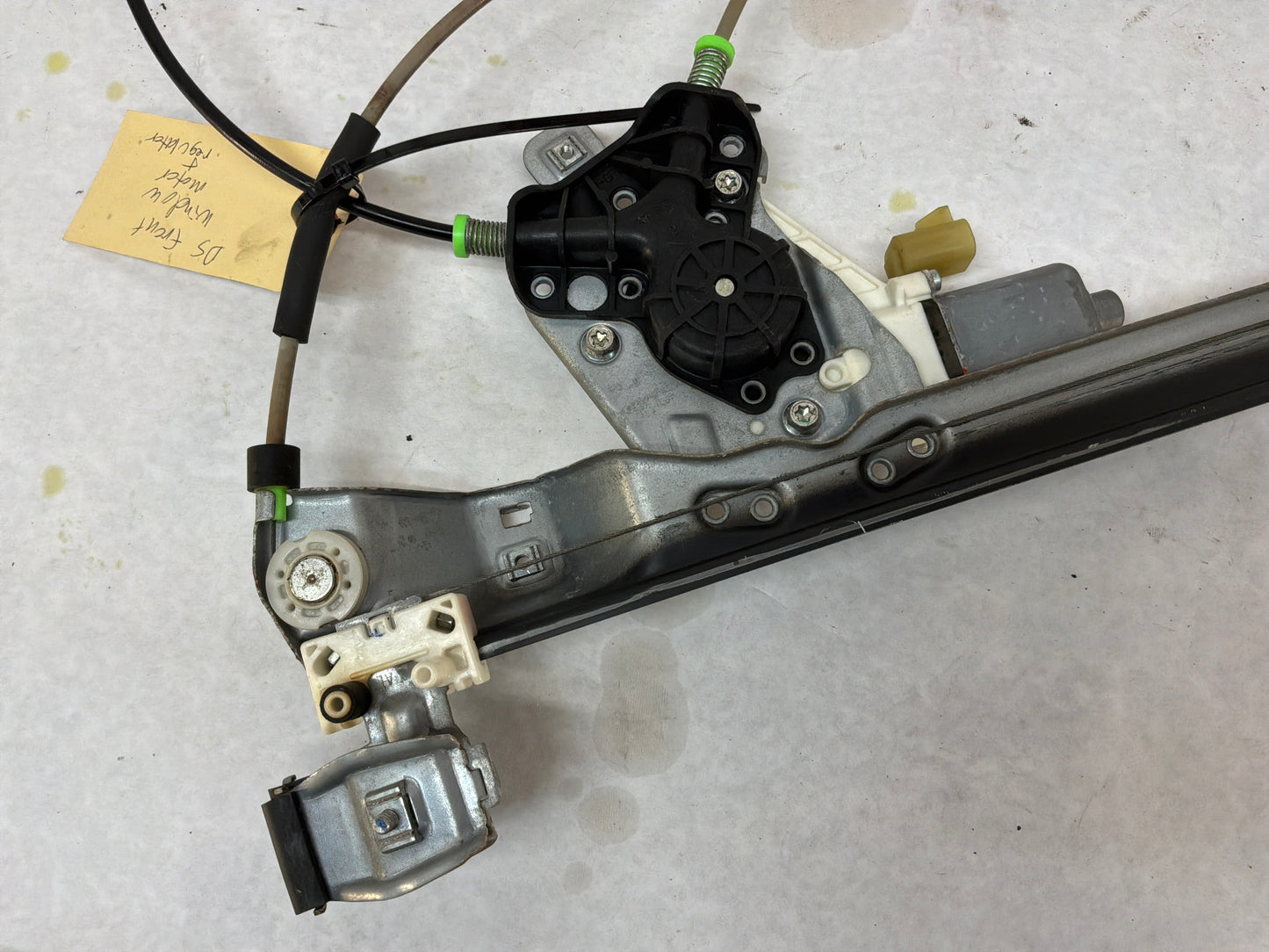 2008 Pontiac G8 LH Driver Front Door Window Regulator Motor OEM