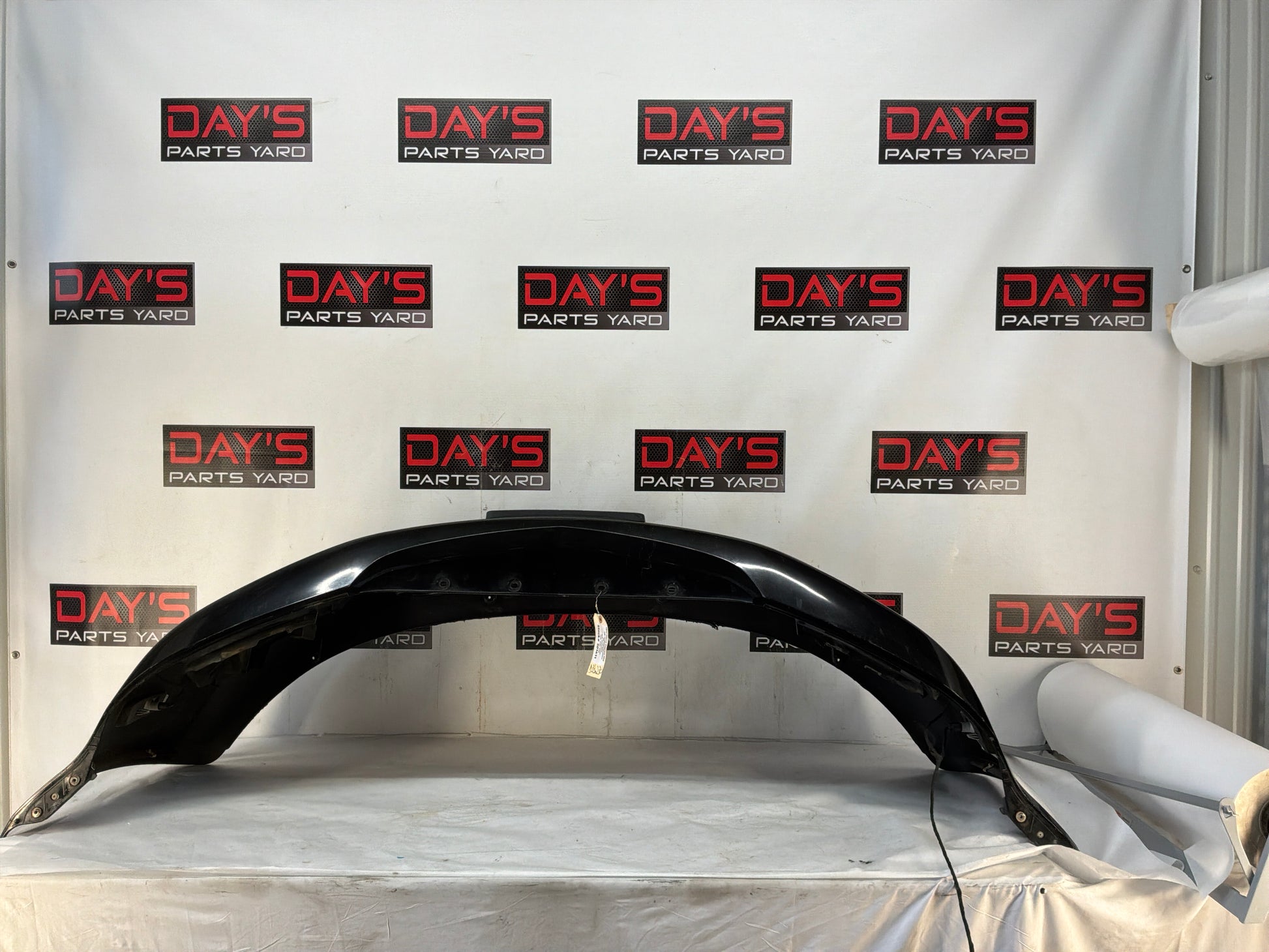Rear bumper - Day's Parts Yard