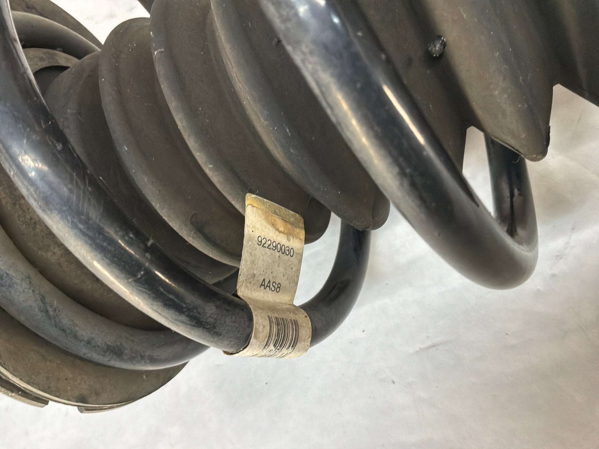 Lh front strut - Day's Parts Yard