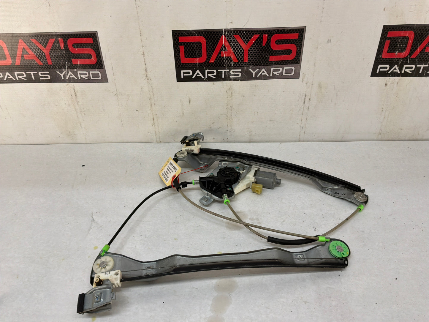 2008 Pontiac G8 GT Front RH Passenger Door Window Regulator Motor OEM
