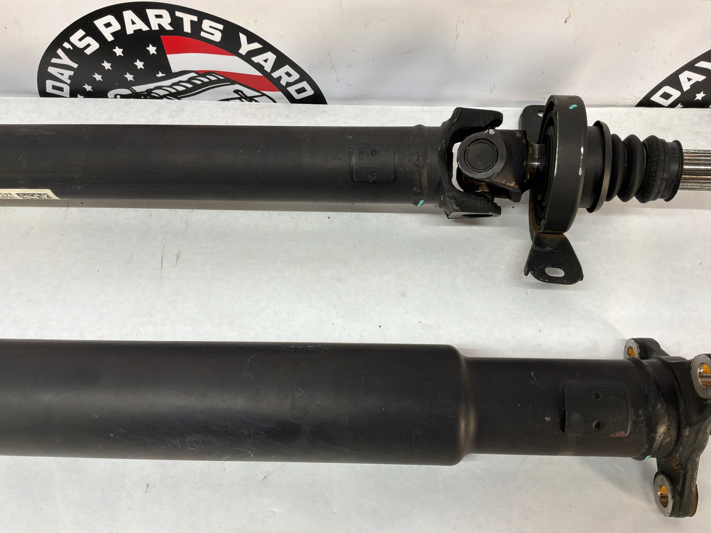 2014 Chevy SS Sedan Automatic Driveshaft Drive Shaft Propeller OEM