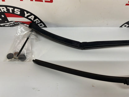 2014 Chevy SS Sedan RH & LH Windshield Wiper Arms Set OEM