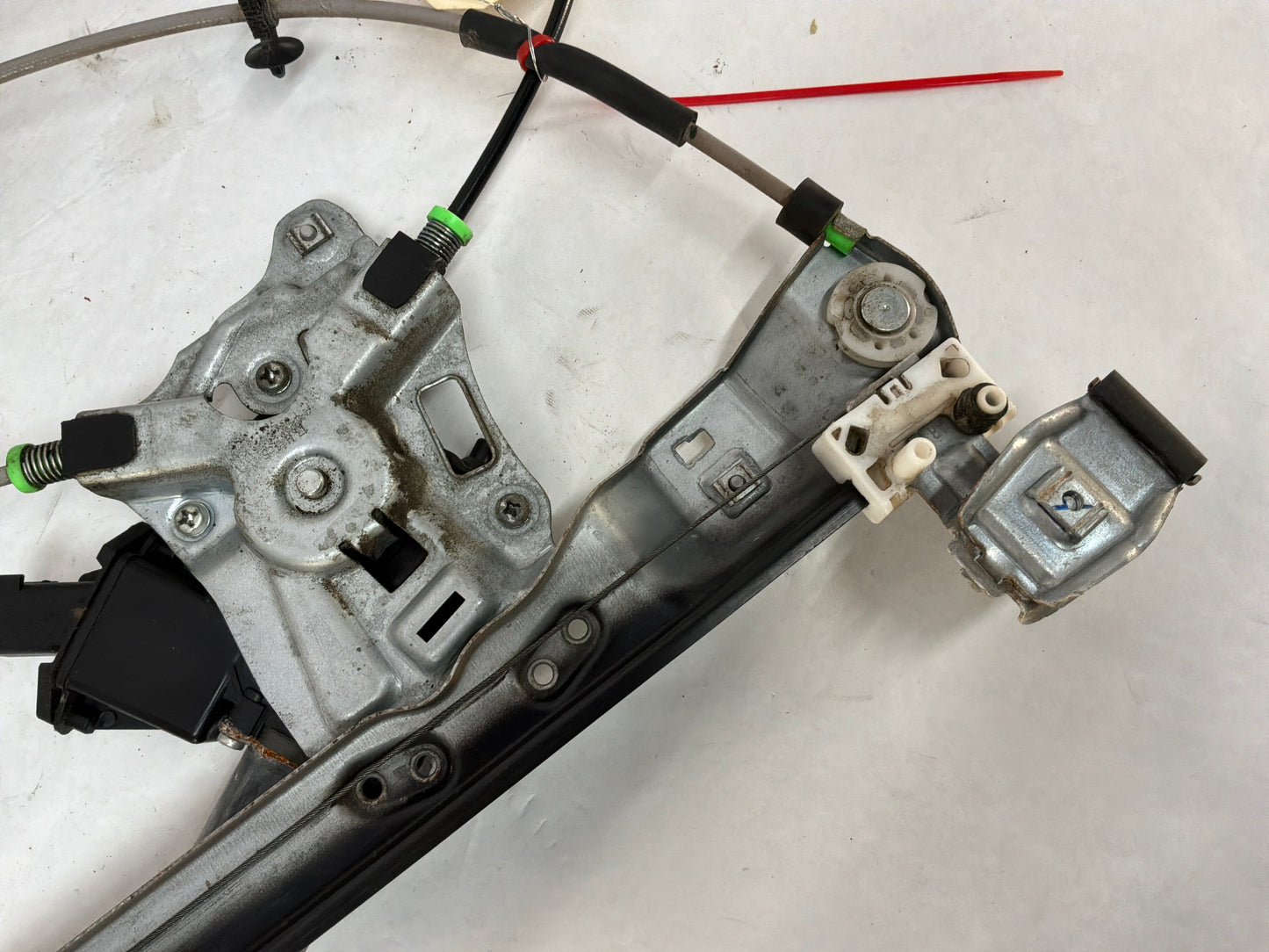 2014 Chevy SS Sedan RH Passenger Front Window Regulator Motor OEM