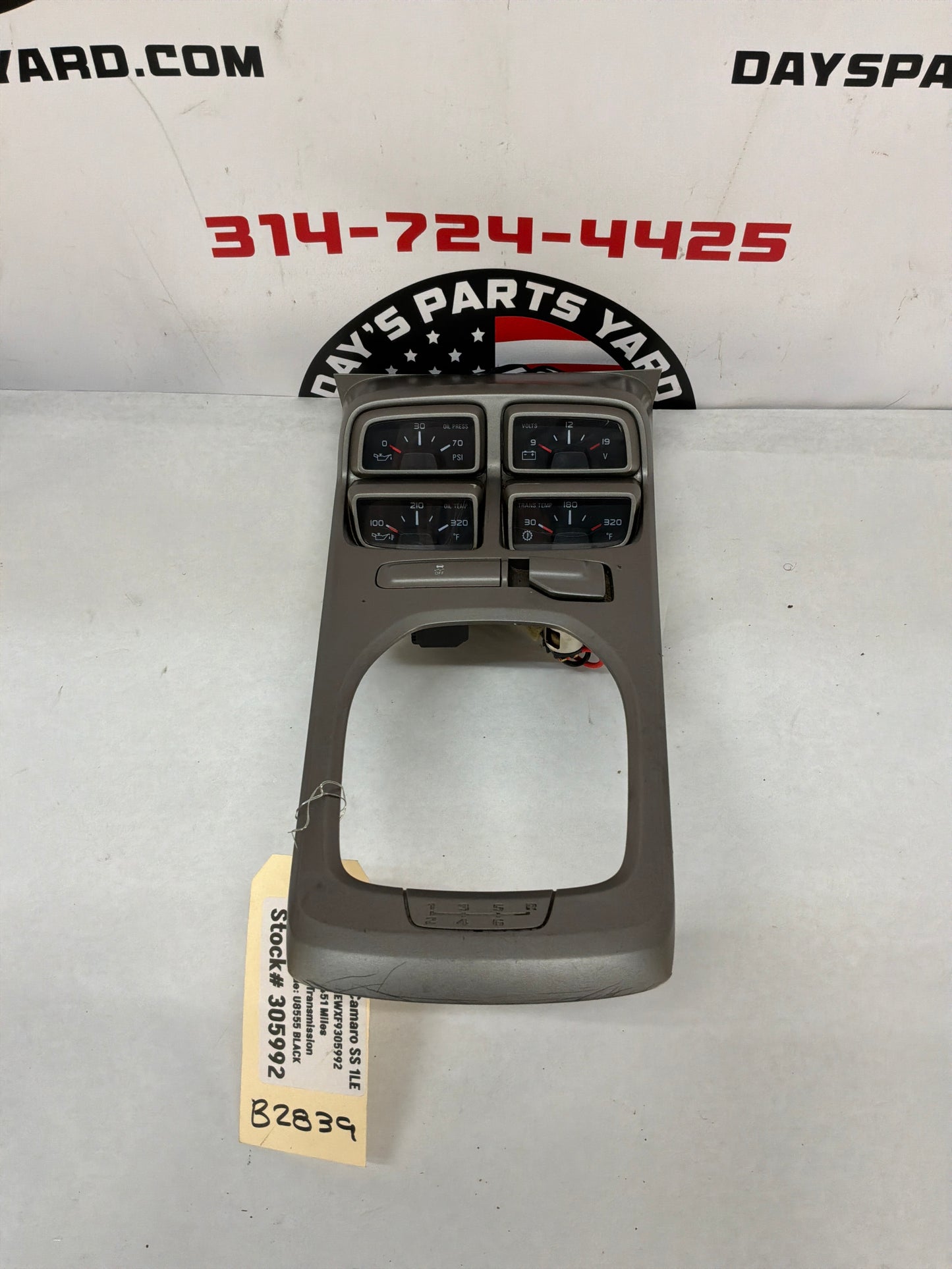 2015 Chevy Camaro SS 1LE Center Console Auxiliary Gauges Package Shifter Bezel Trim OEM