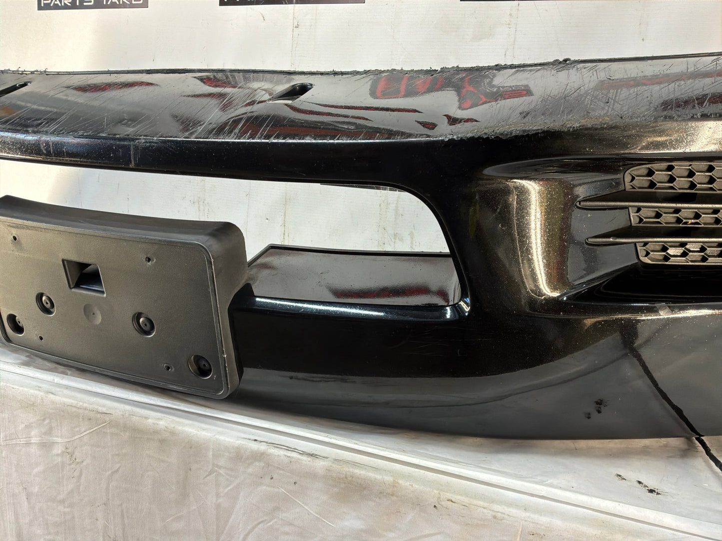 Rear bumper - Day's Parts Yard