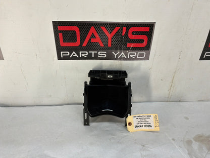 Cup holder - Day's Parts Yard