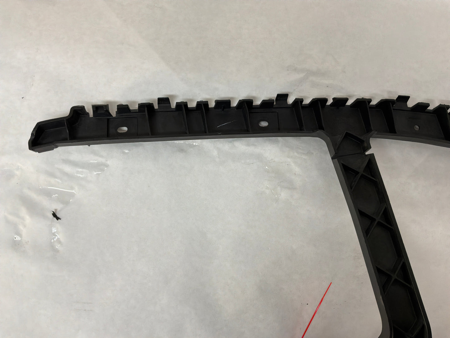2011 Cadillac CTS-V Coupe RH Passenger Rear Bumper Bracket Support Guide OEM