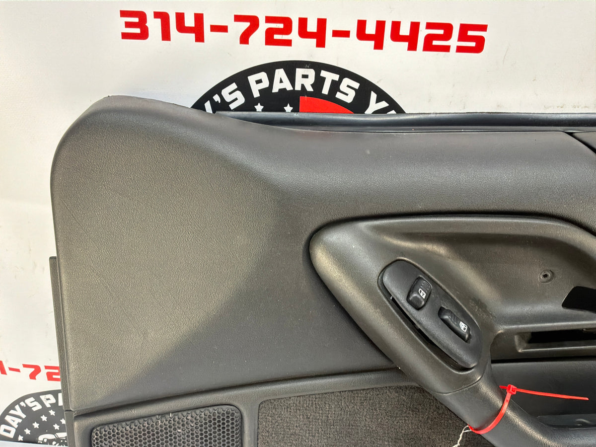 2002 Chevy Camaro Z28 RH Passenger Front Interior Door Panel Ebony OEM