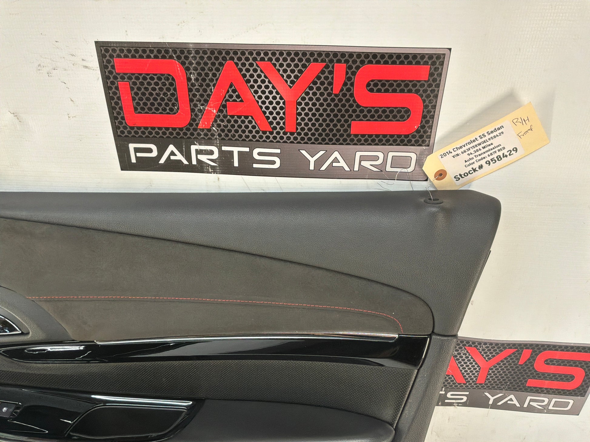 Rh front door - Day's Parts Yard