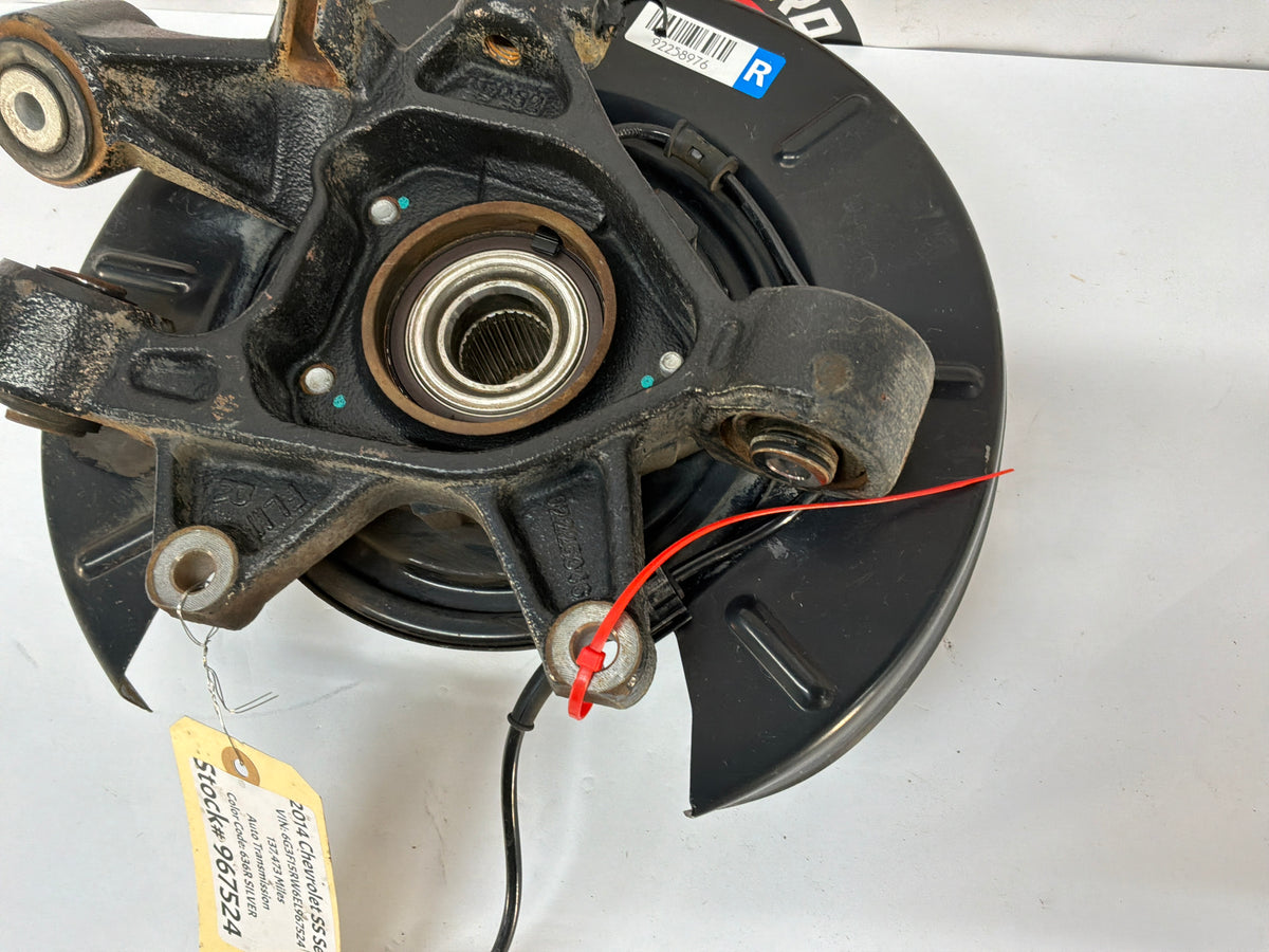 2014 Chevy SS Sedan RH Passenger Rear Suspension Spindle Hub Knuckle Wheel Bearing OEM