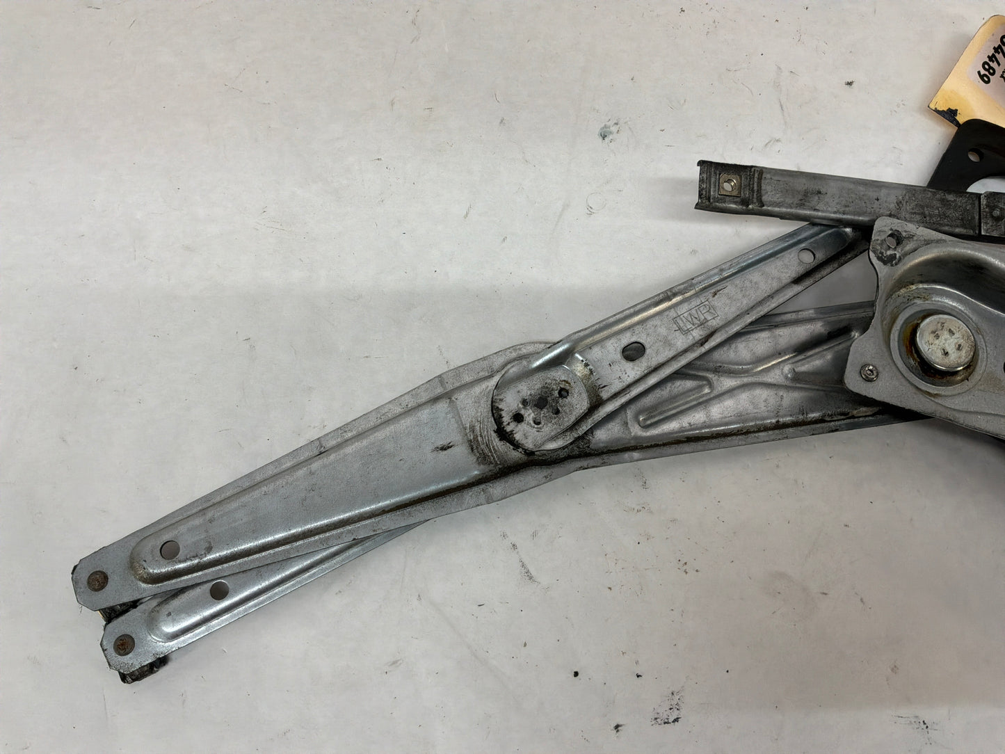 2005 Pontiac GTO RH Passenger Front Window Regulator Motor OEM