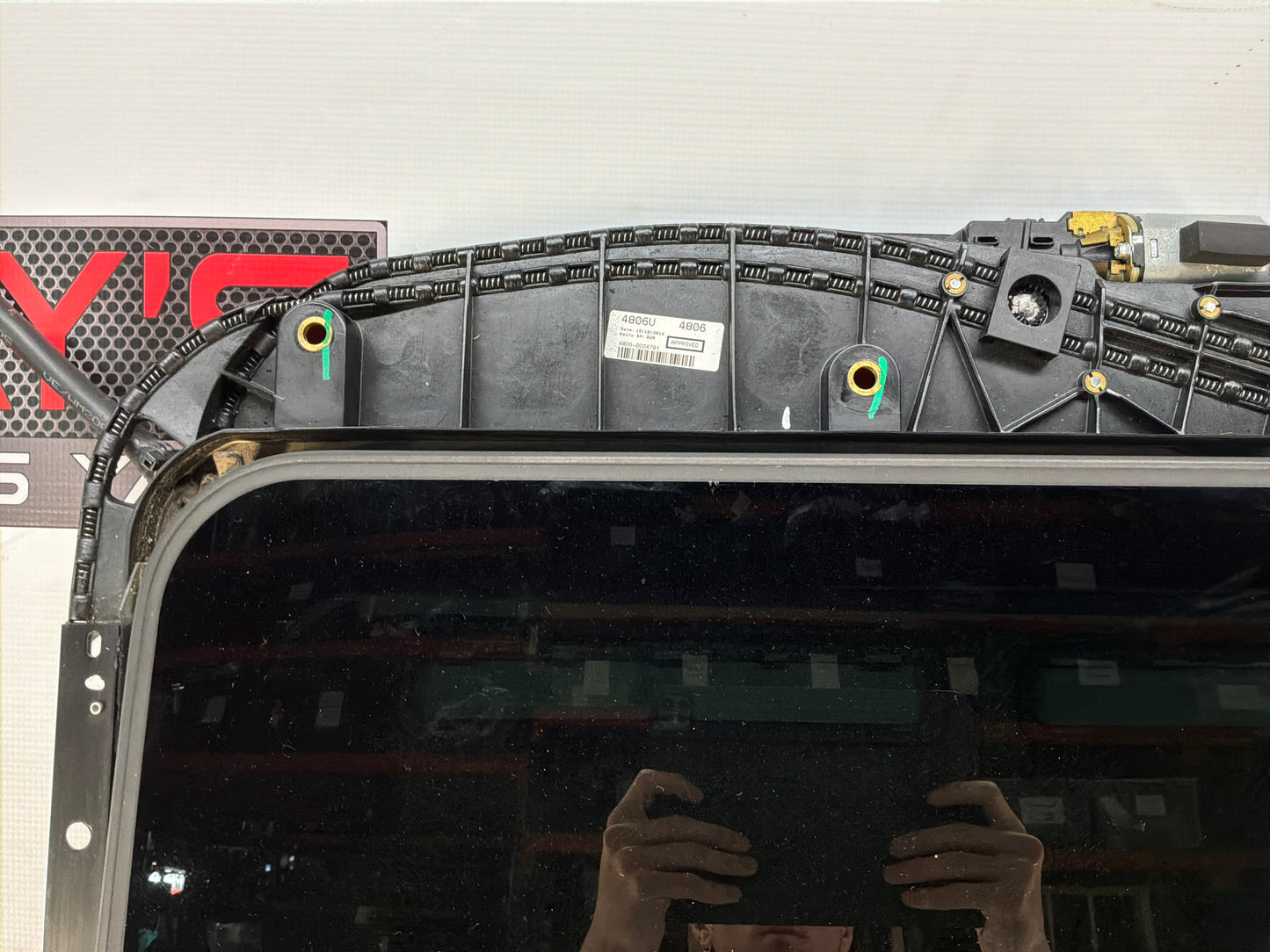 2015 Chevy SS Sedan Complete Sunroof Sun Moon Roof Assembly OEM