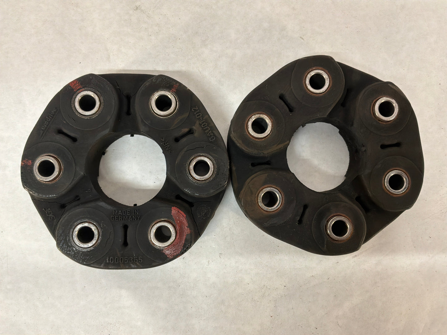 2006 Pontiac GTO Driveshaft Drive Prop Shaft Rubber Couplers Isolators OEM