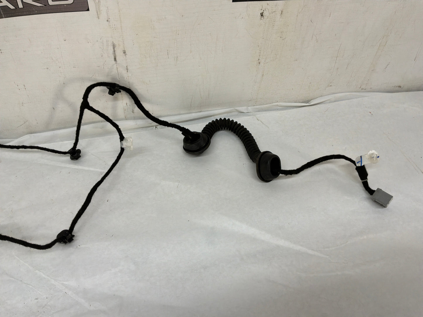 2016 Chevy SS Sedan Trunk Deck Lid Wire Wiring Harness OEM