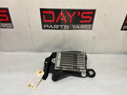 2017 Chevy SS Sedan Bose Stereo Radio Speaker Amplifier w/ Bracket OEM