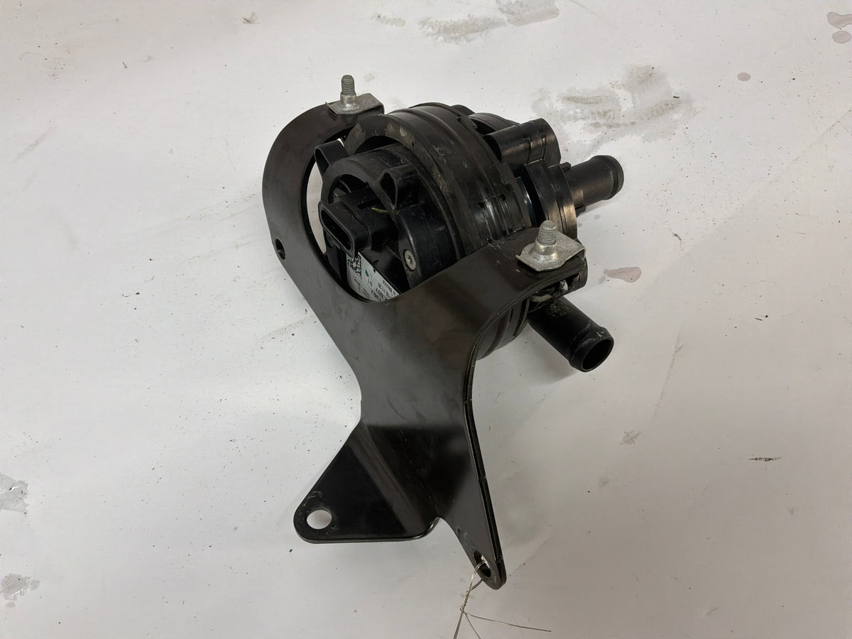 2013 Chevy Camaro ZL1 Supercharger Intercooler Fluid Pump OEM