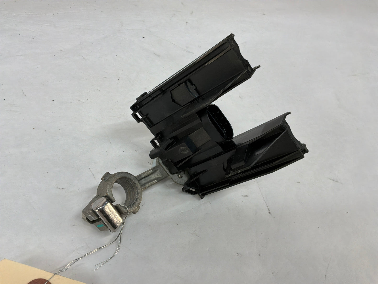2014 Chevy SS Sedan Positive Battery Terminal Electric Fuse Block OEM