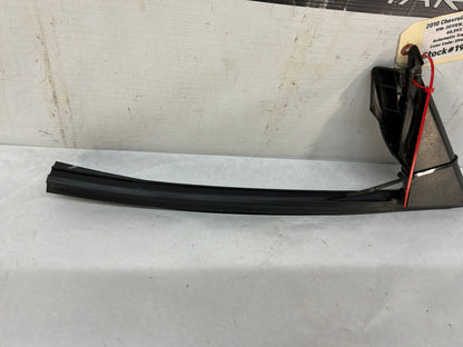 Rh door rubber seal - Day's Parts Yard