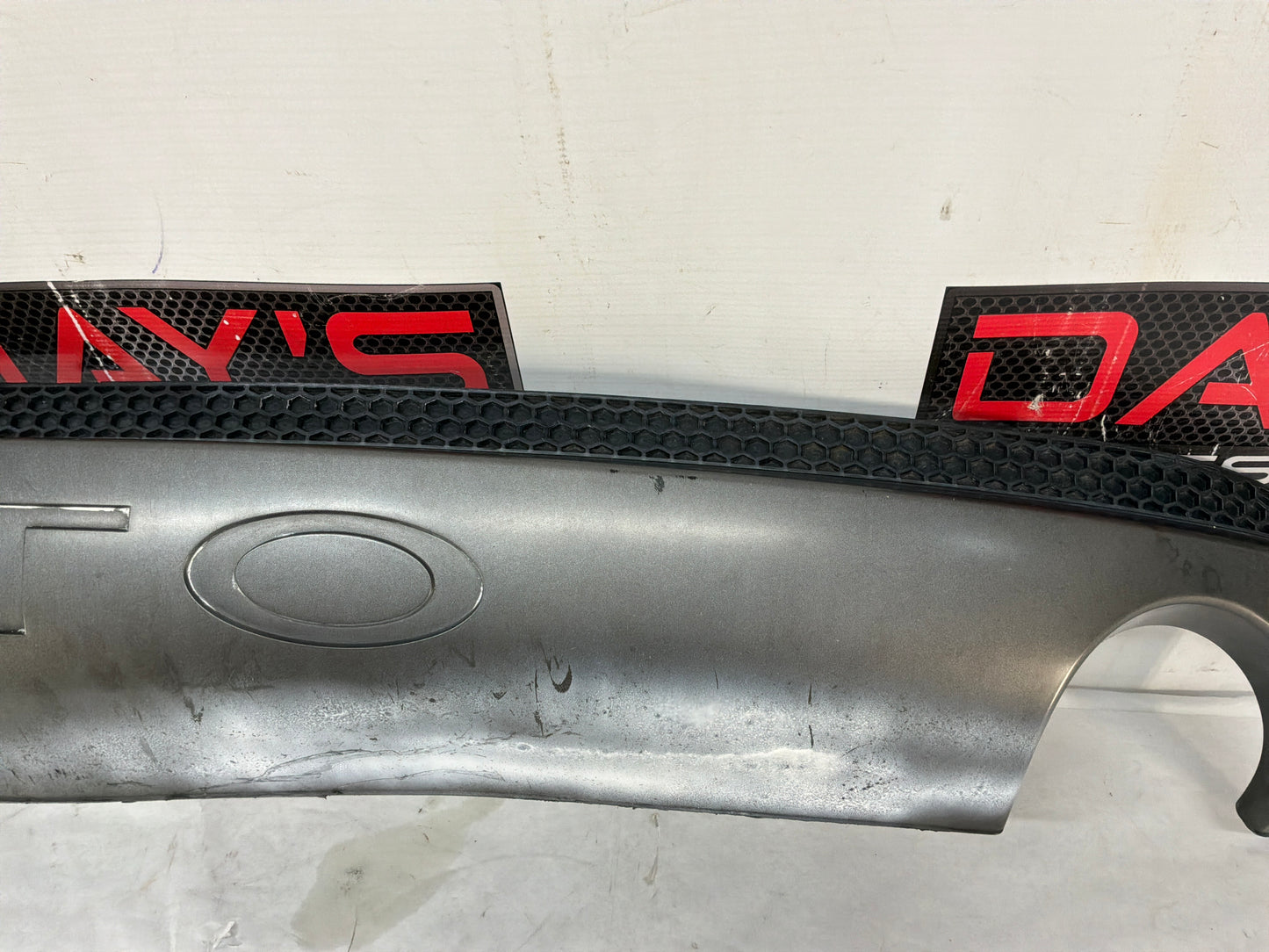 Front bumper - Day's Parts Yard