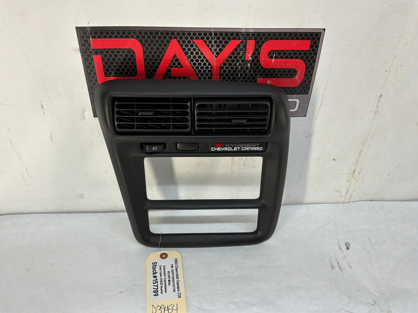 Radio bezel - Day's Parts Yard