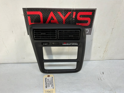 Radio bezel - Day's Parts Yard