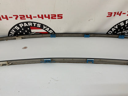 2006 Pontiac GTO RH & LH Roof Panel Joint Finish Trim Molding OEM