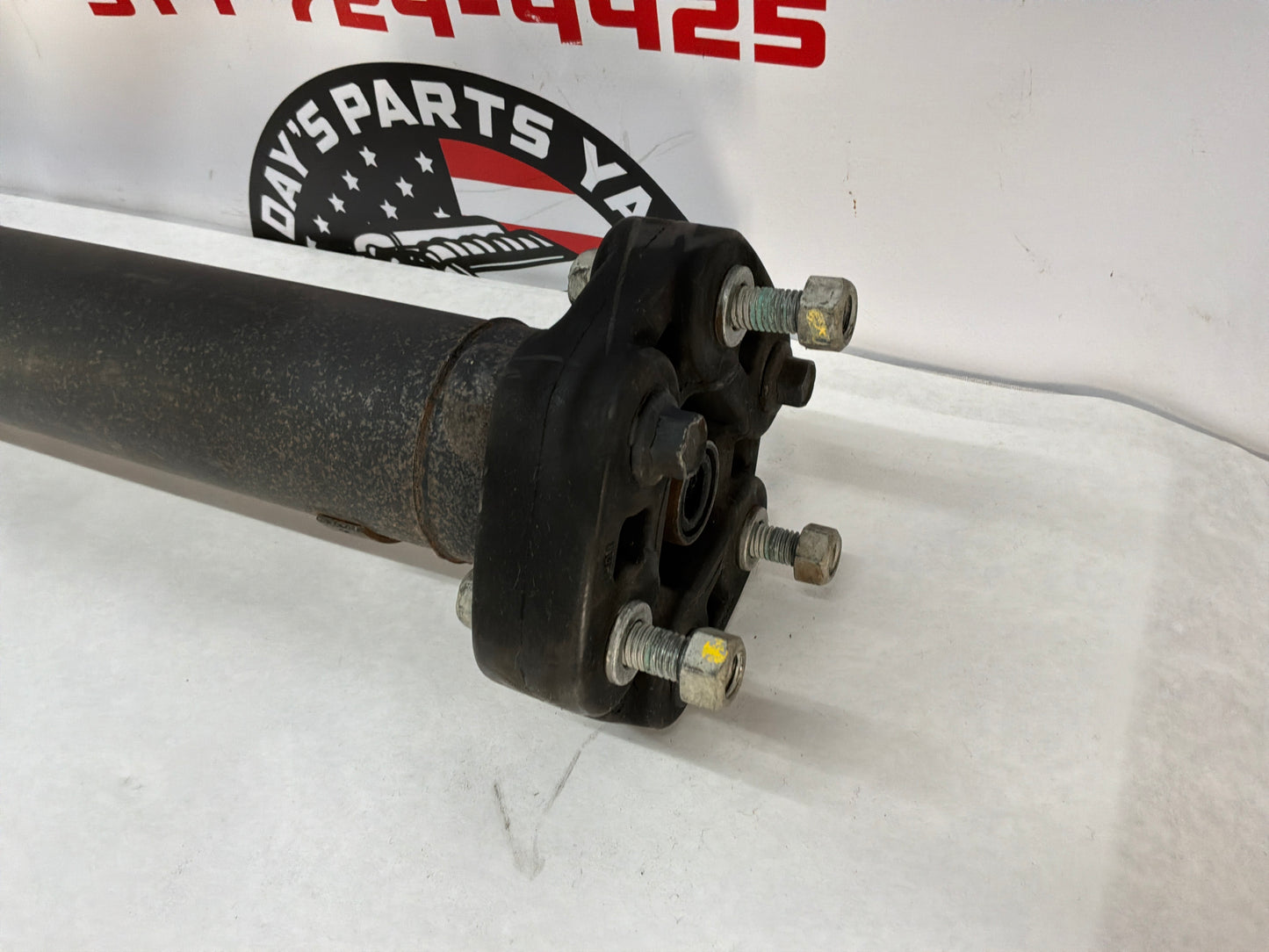 2016 Cadillac CTS-V Drive Propeller Shaft Driveshaft w/ Hardware OEM