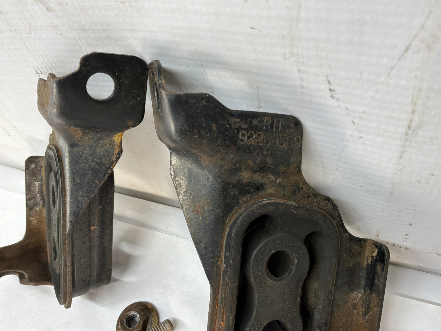 Brackets - Day's Parts Yard