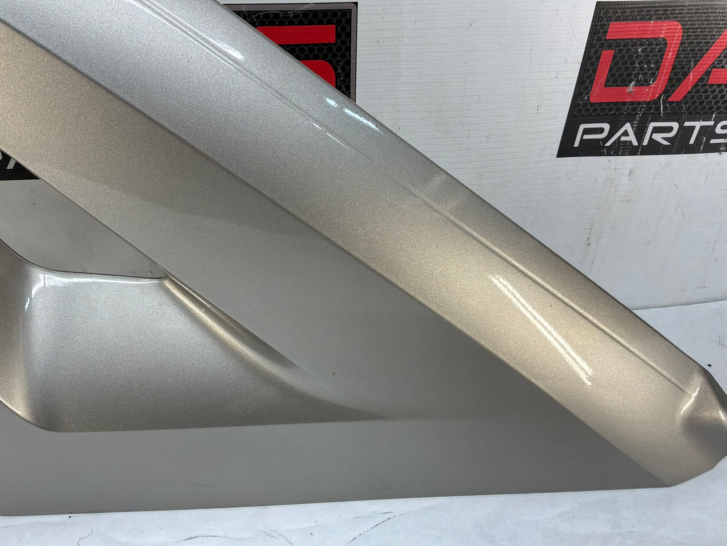 2002 Cadillac Escalade EXT LH Driver  Outer Trim Panel Sail Cladding OEM