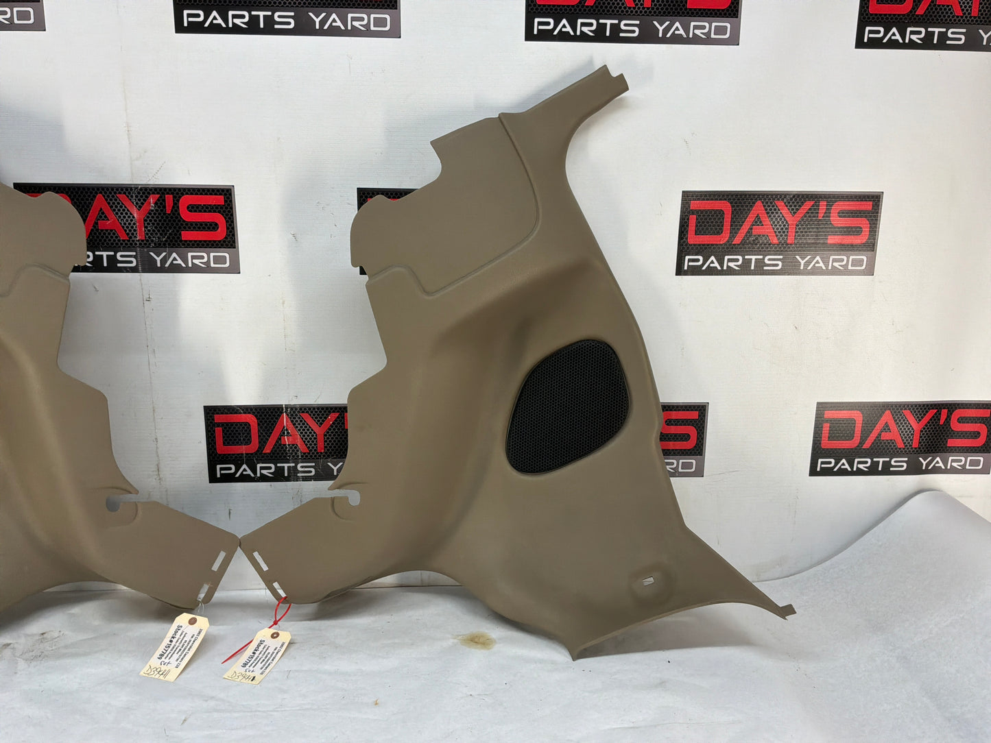 2002 Chevy Camaro Z28 LH Driver Interior Quarter Sail Panel Trim Molding Tan OEM
