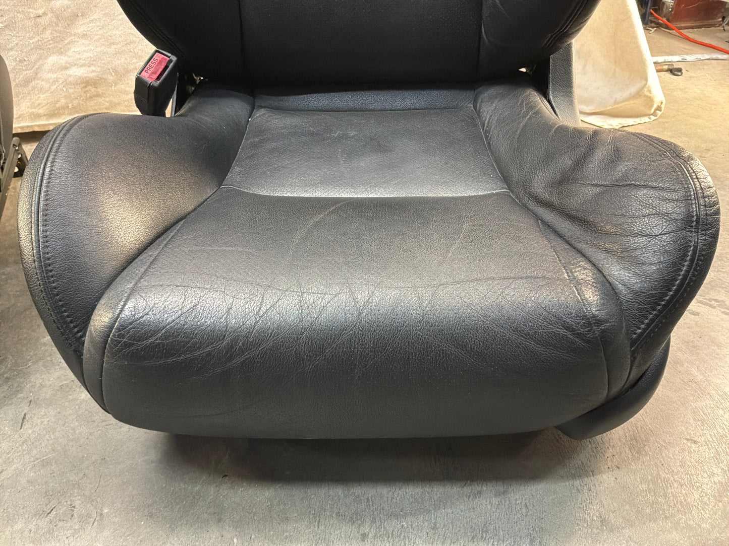 2005 Pontiac GTO Black Leather Front and Rear Seats Set OEM