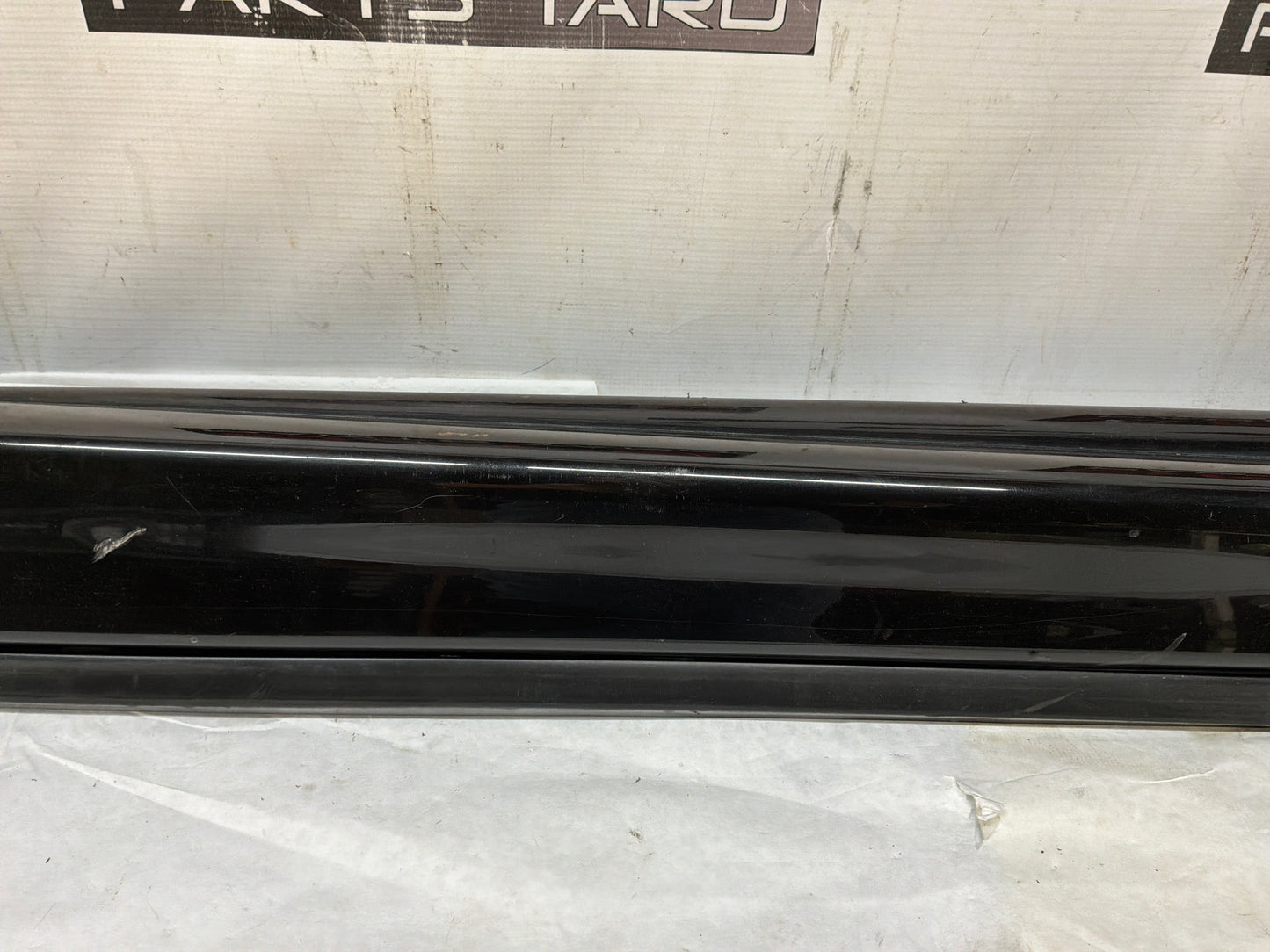 2004 Pontiac GTO RH Passenger Rocker Molding Side Skirt Panel Trim Black OEM