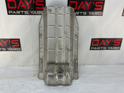 Het shield - Day's Parts Yard