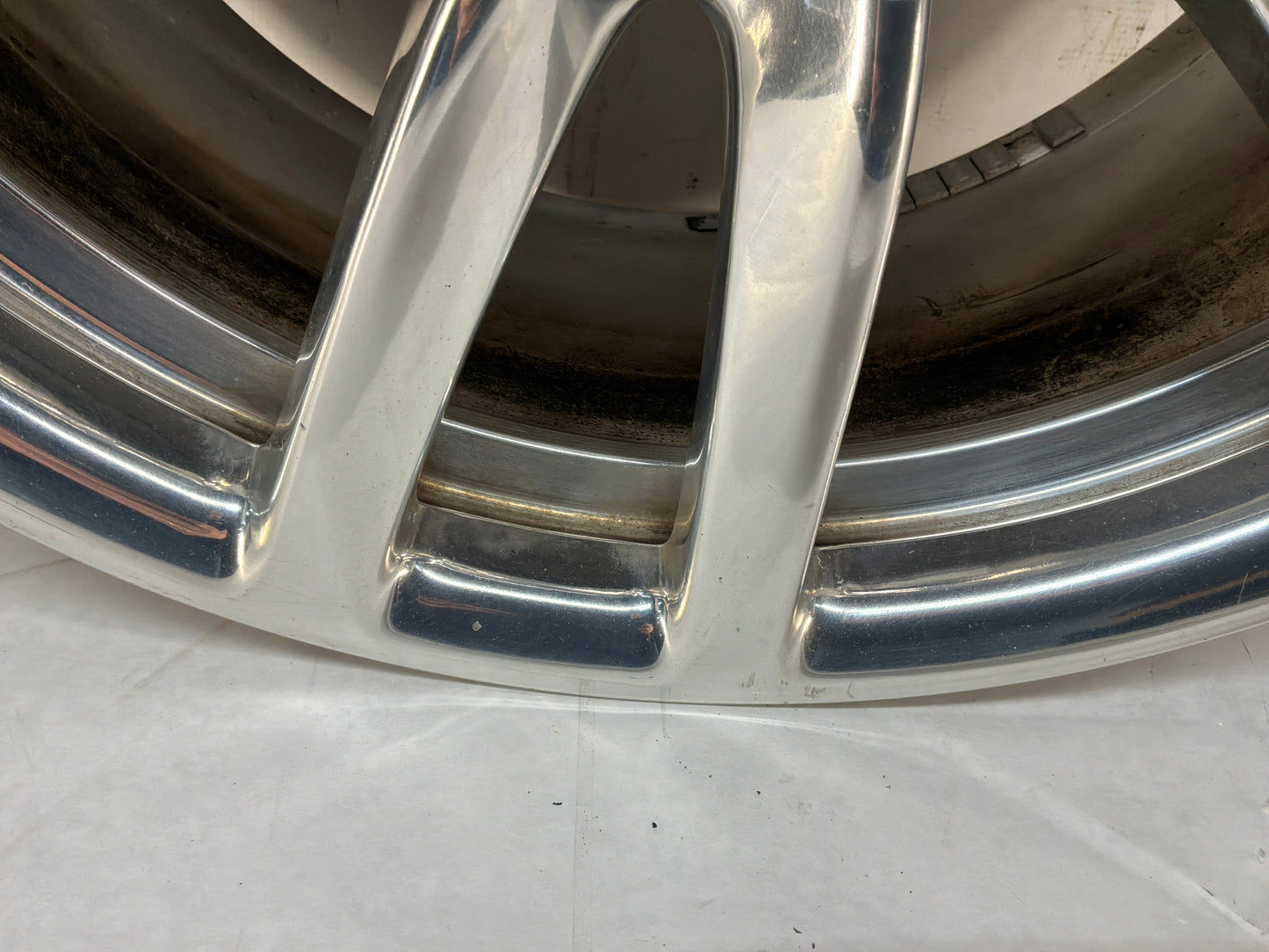 2014 Chevy SS Sedan Factory OEM Rear Wheel 19X9 - Day's Parts Yard