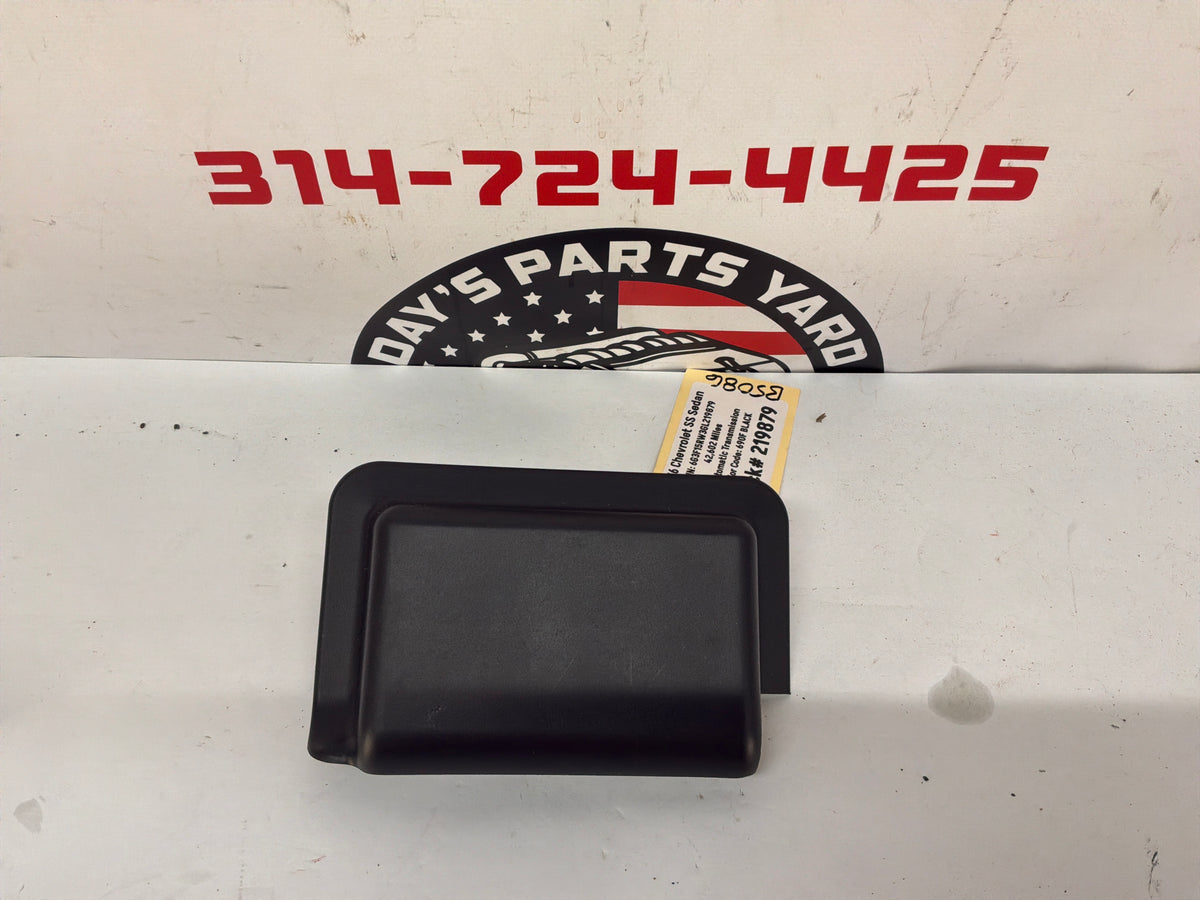 2016 Chevy SS Sedan RH Passenger Seat Plug Connector Wire Cover OEM