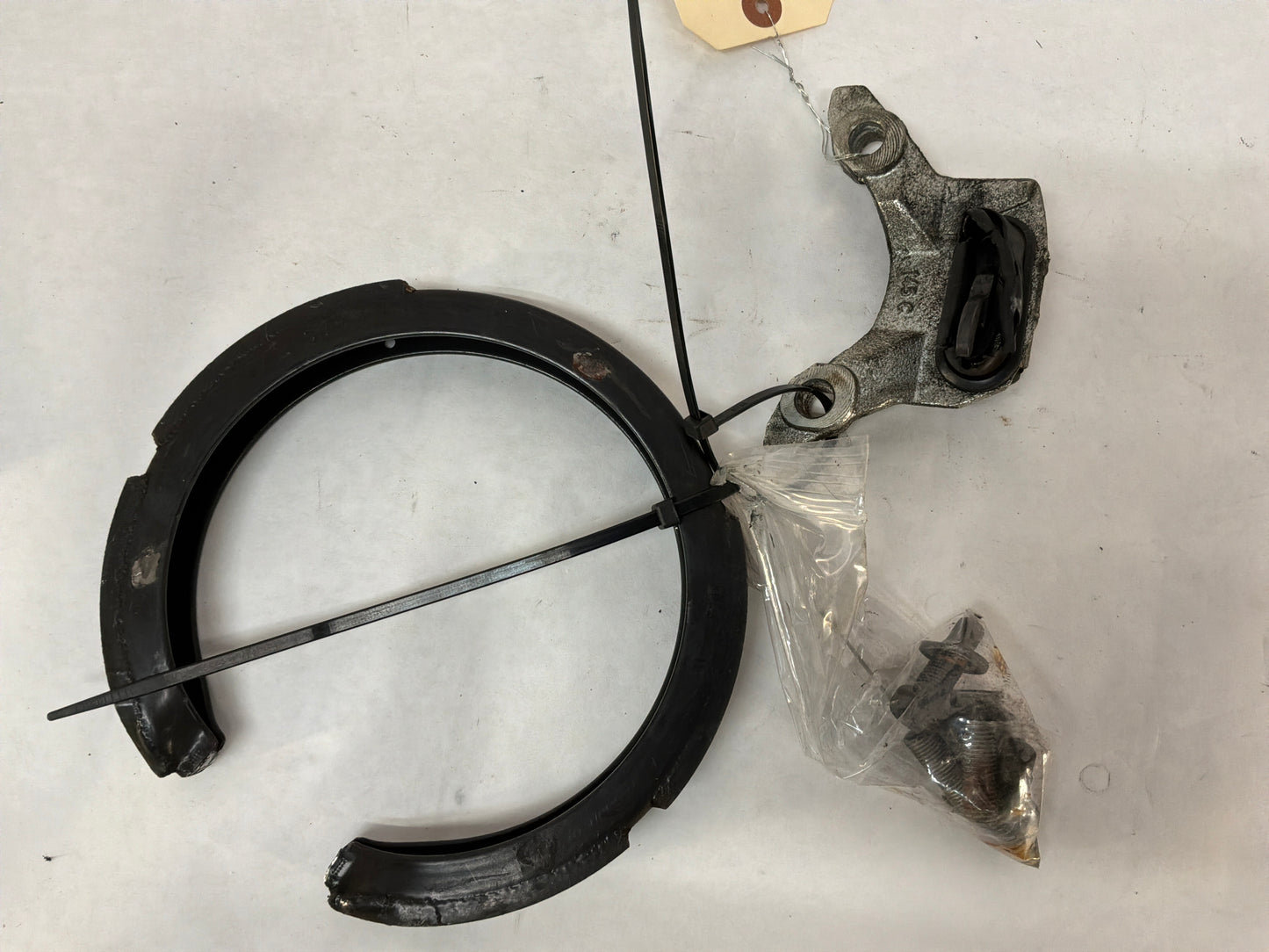 2005 Pontiac GTO LH Driver Rear Emergency E Parking Brake Shoe Adjuster & Hardware OEM